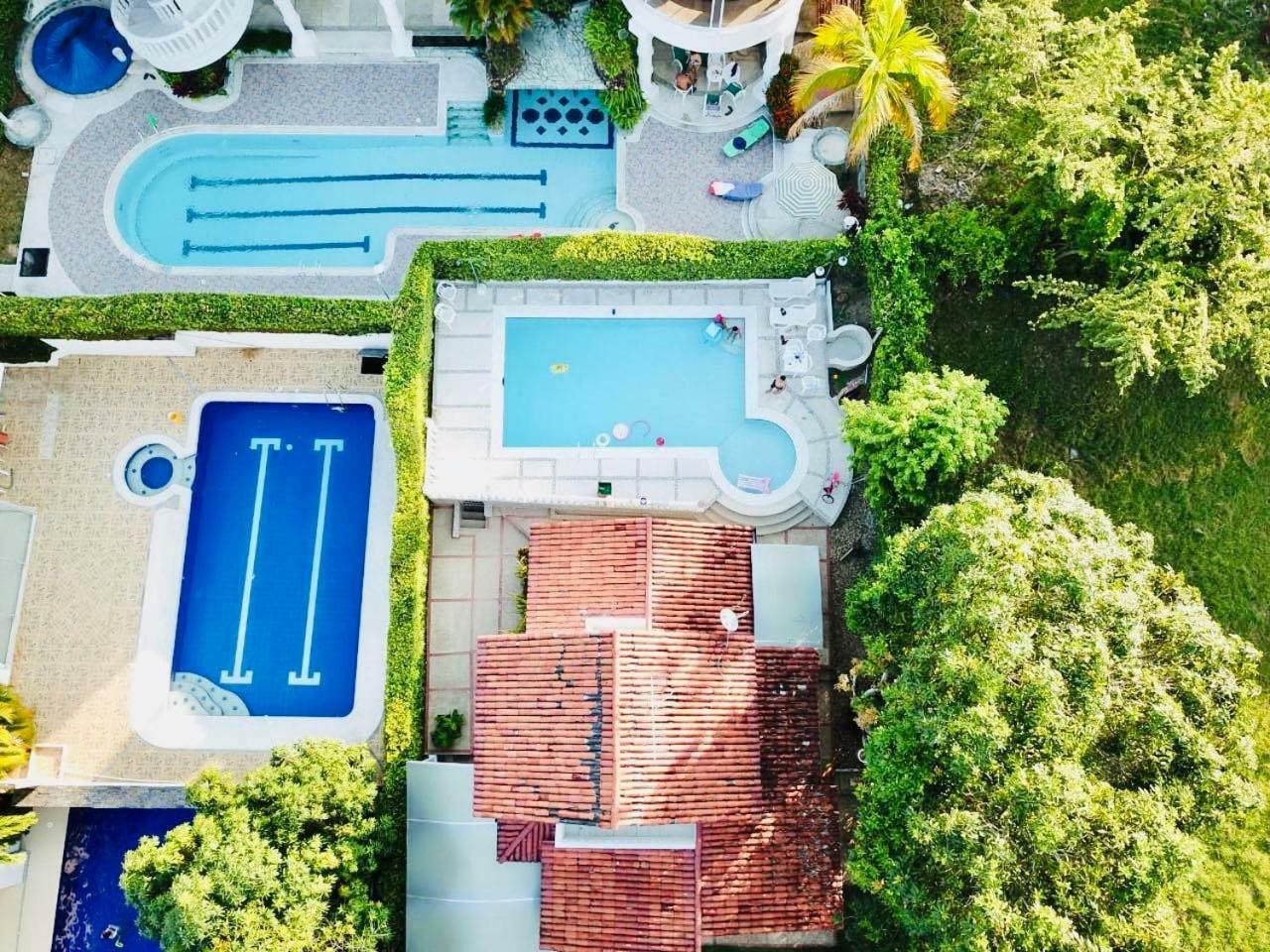 Casa Hacienda La Piscina Privada Melgar